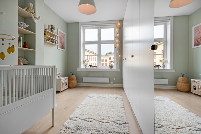 Quarto de Bebê Minimalista: Crie um Ambiente Leve e Acolhedor