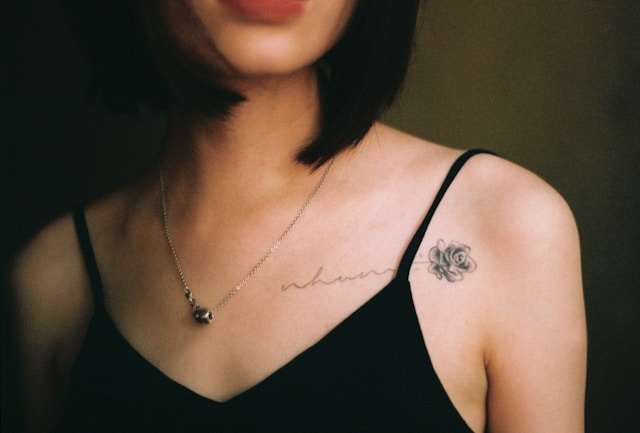 O que é tatuagem minimalista: simplicidade e significado na pele